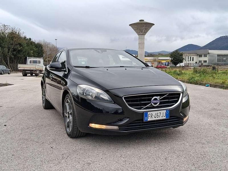 Usata Volvo V40 Ocean Race 120 CV (88 kW) 2015 Berlina
