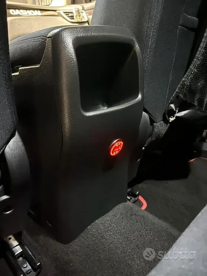 Usata Nissan Qashqai 115 CV (84 kW) 2014 Bianco SUV