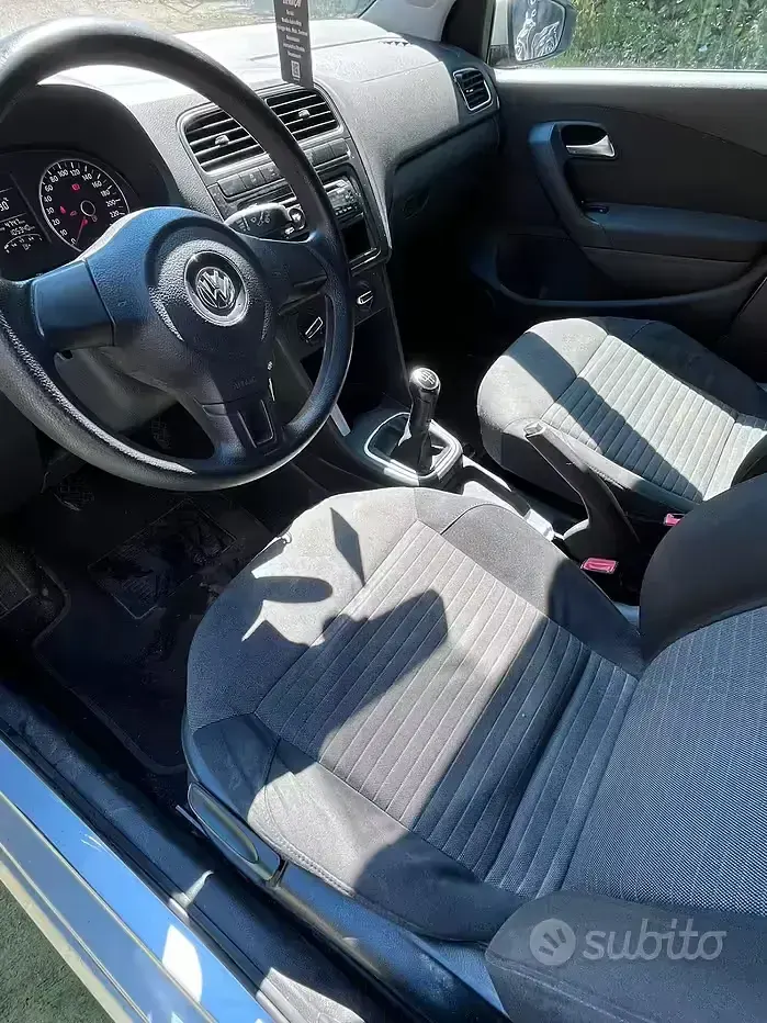 Usata VW Polo Comfortline 69 CV (50 kW) 2011 Grigio Utilitaria