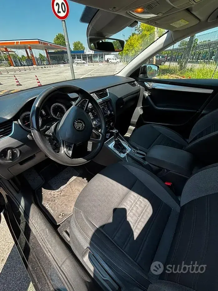 Usata Skoda Octavia 131 CV (96 kW) 2020 Nero Station wagon
