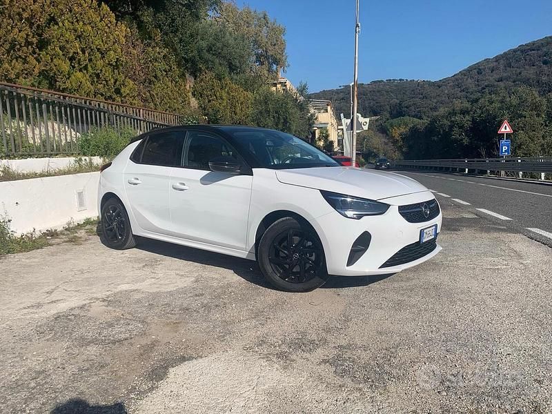 Usata Opel Corsa 100 CV (73 kW) 2023 Bianco Berlina