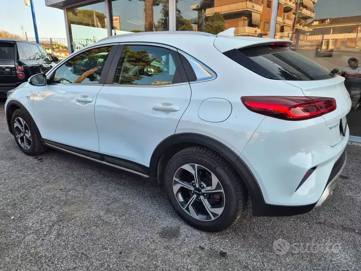 Usata Kia Ceed Style 120 CV (88 kW) 2022 Bianco Utilitaria