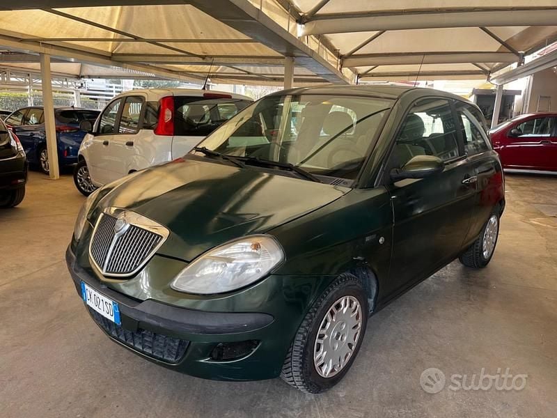 Usata Lancia Ypsilon 80 CV (58 kW) 2006 Verde Utilitaria