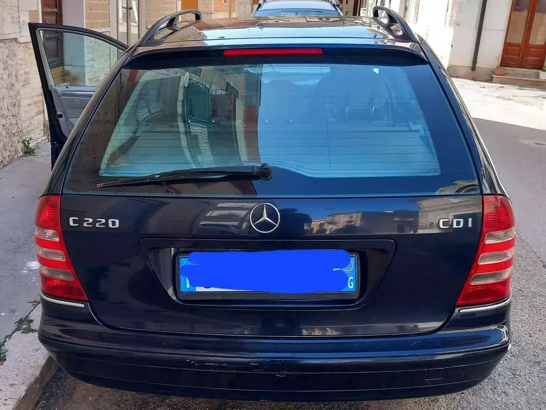 Usata Mercedes 220 2005 Nero Station wagon