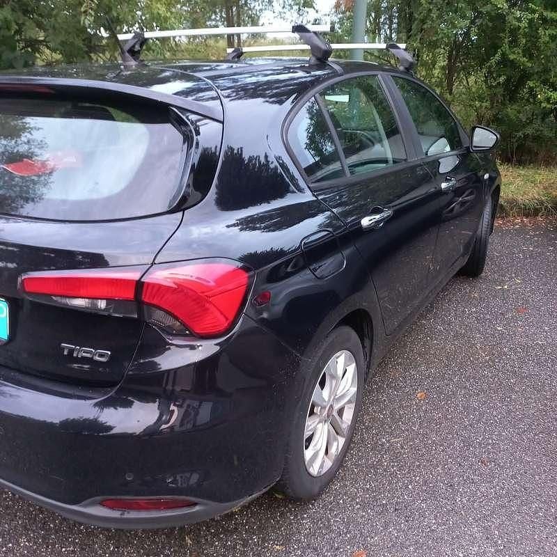 Usata Fiat Tipo Easy 120 CV (88 kW) 2018 Berlina