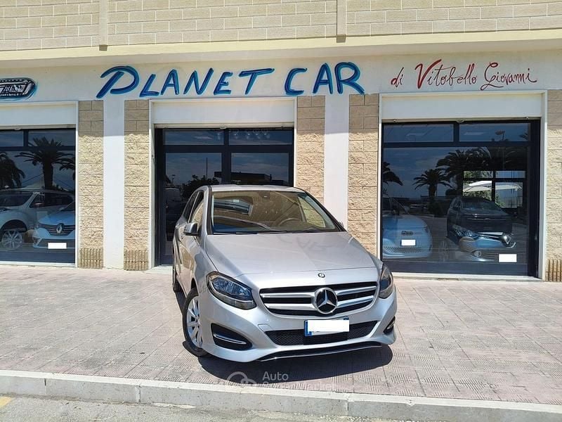 Usata Mercedes B180 109 CV (80 kW) 2016 Monovolume