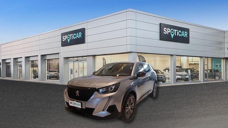 Usata Peugeot 2008 Allure 101 CV (74 kW) 2022 Argento metallizzato SUV