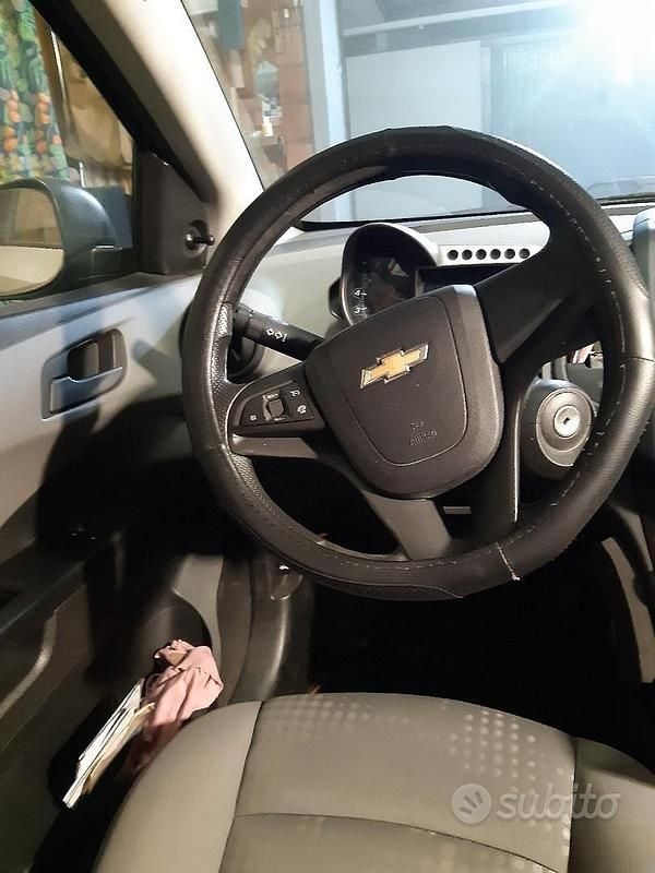 Usata Chevrolet Aveo 86 CV (63 kW) 2012 Bianco Utilitaria