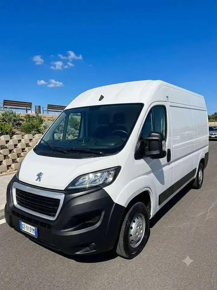 Usata Peugeot Boxer 131 CV (96 kW) 2021 Bianco Furgone