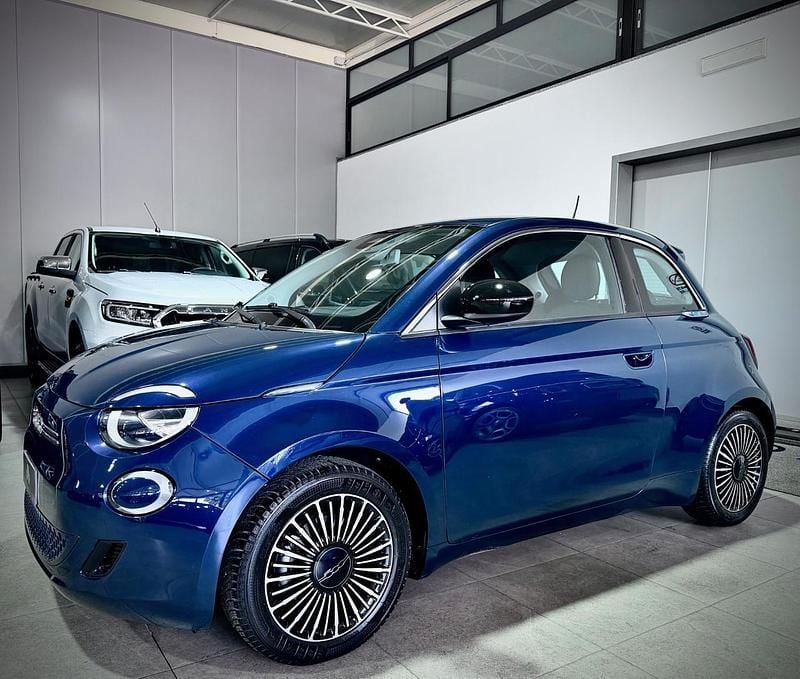 Usata Fiat 500e Icon 86 kW (118 CV) 2020 Verde Berlina
