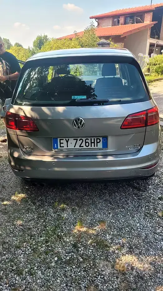 Usata VW Golf Sportsvan 125 CV (91 kW) 2015 Grigio Monovolume