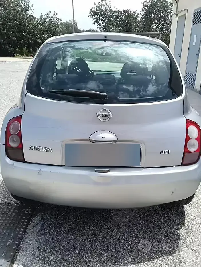 Usata Nissan Micra 82 CV (60 kW) 2004 Grigio Utilitaria