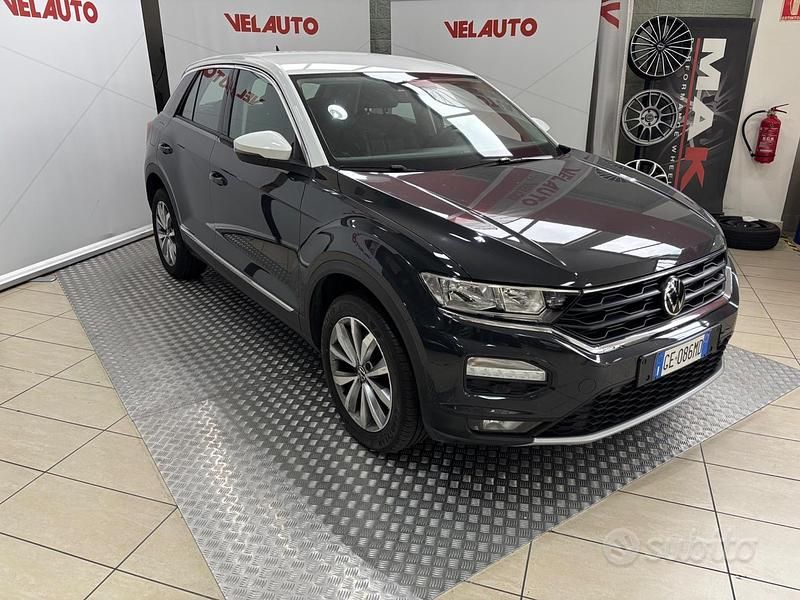 Usata VW T-Roc Advance 150 CV (110 kW) 2021 Grigio SUV