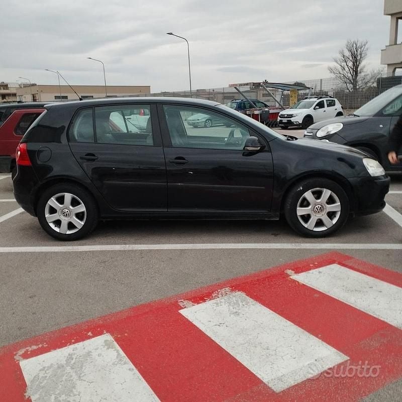 Usata VW Golf V 2007 Nero Berlina