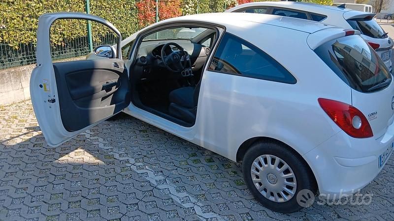 Occasion Opel Corsavan 75 ch (55 kW) 2011 Blanc Citadine