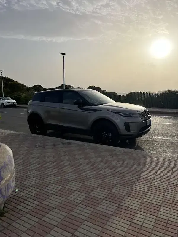 Usata Land Rover Range Rover evoque SE Dynamic 163 CV (119 kW) 2021 Grigio SUV