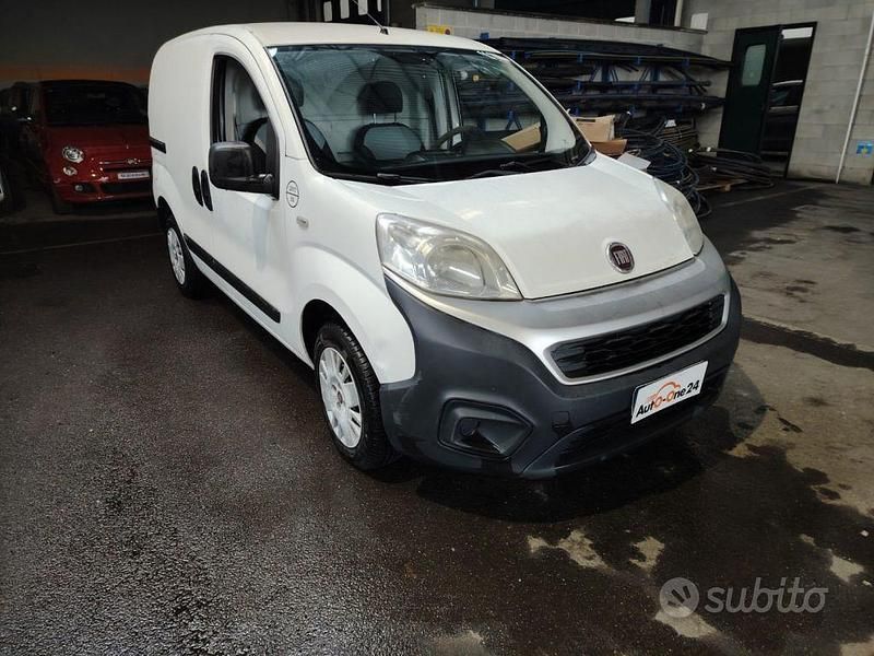 Usata Fiat Fiorino 80 CV (58 kW) 2017 Bianco Monovolume