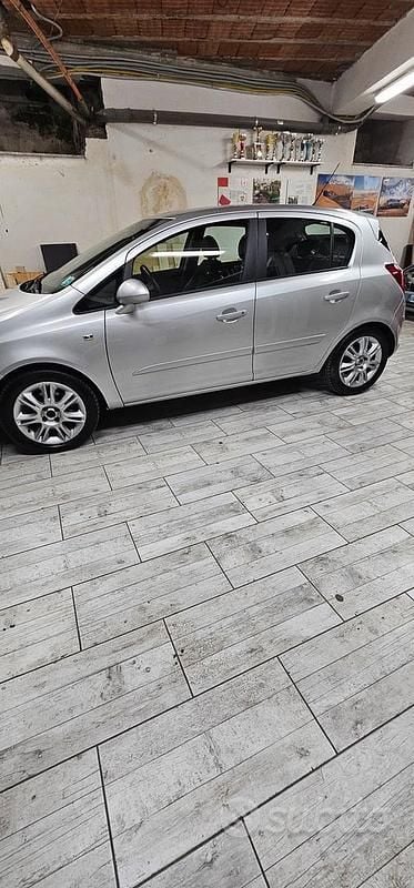 Usata Opel Corsa 2007 Grigio Utilitaria
