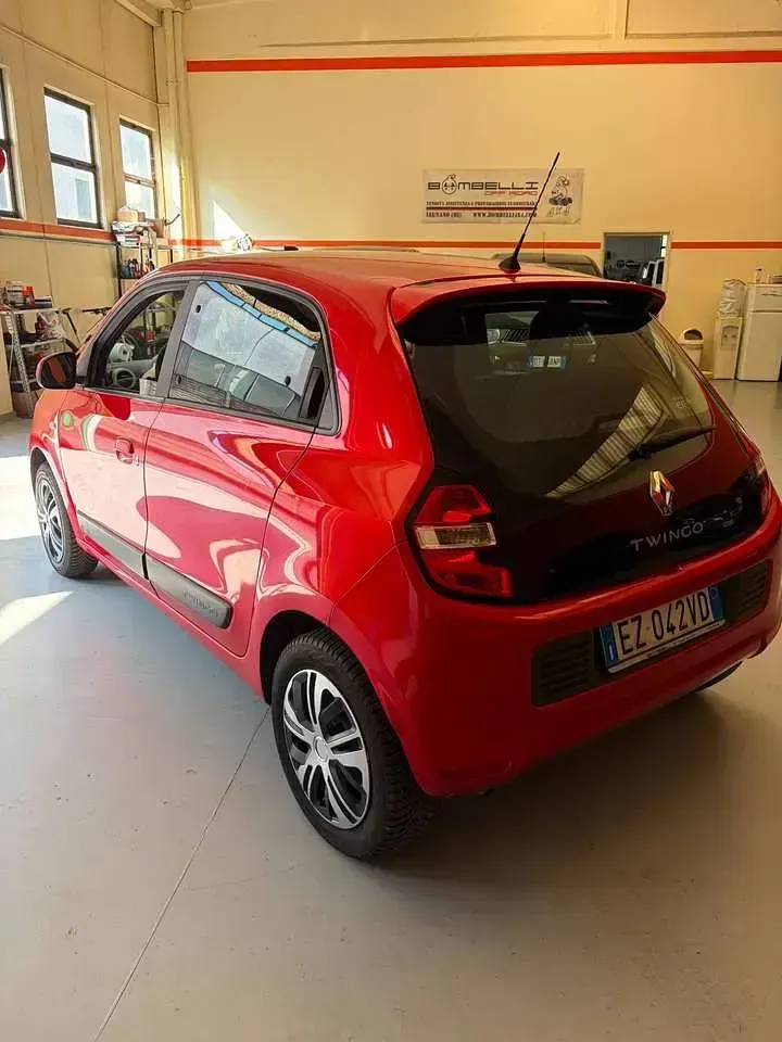 Usata Renault Twingo SE 71 CV (52 kW) 2015 Rosso Utilitaria