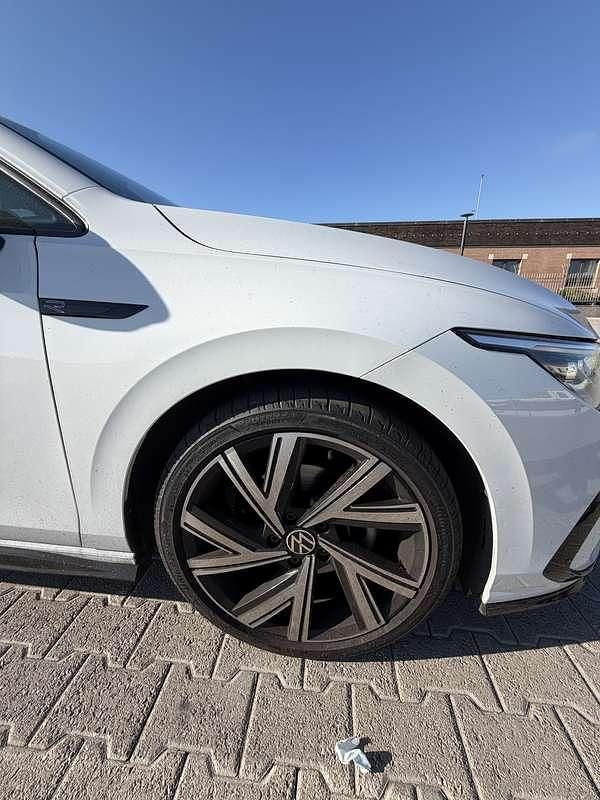 Usata VW Golf VIII R-line 150 CV (110 kW) 2023 Berlina