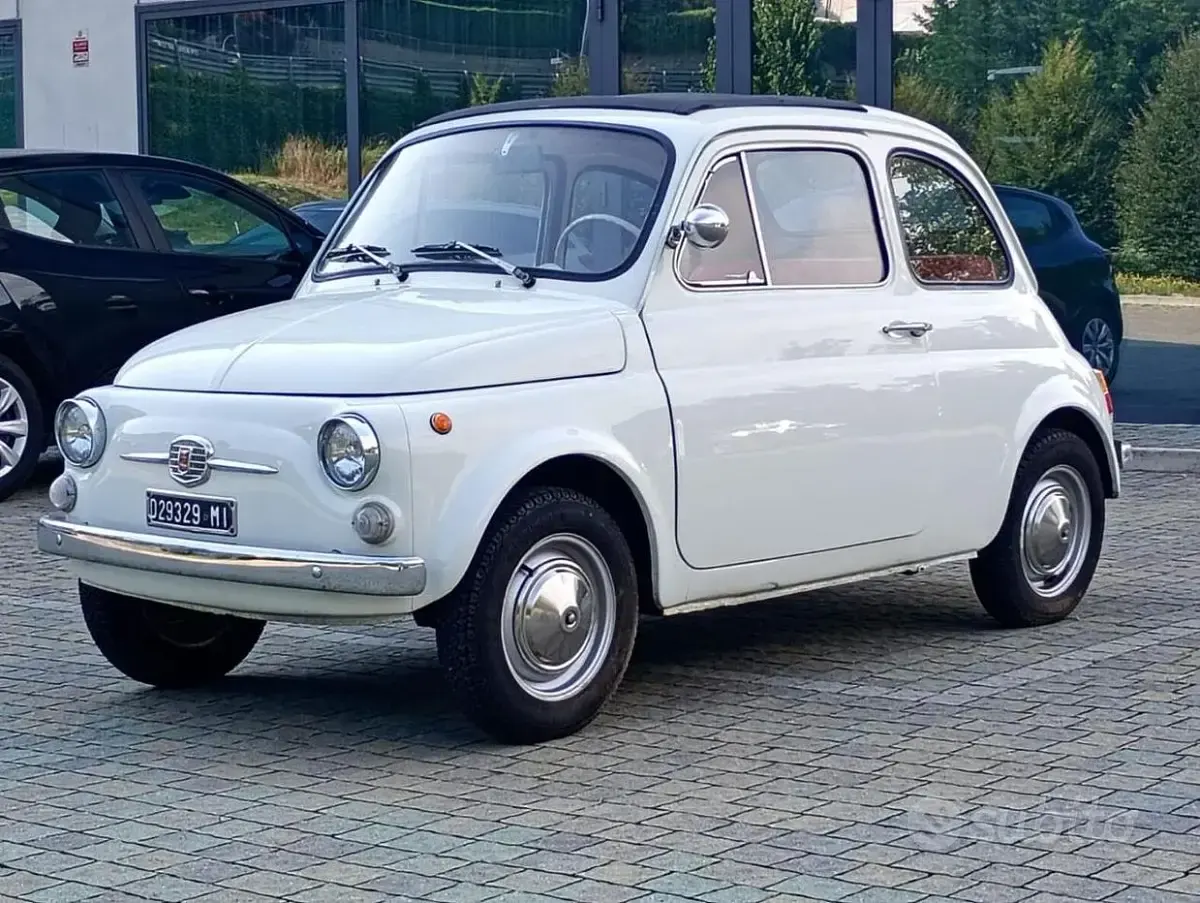 Usata Fiat 500 18 CV (13 kW) 1960 Utilitaria