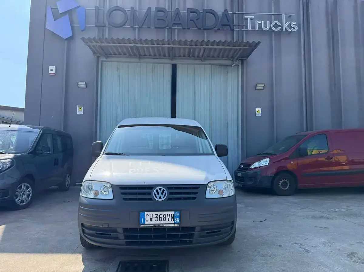 Usata VW Caddy 69 CV (50 kW) 2005 Bianco Monovolume