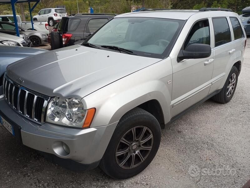 Usata Jeep Grand Cherokee Limited 218 CV (160 kW) 2006 Argento SUV