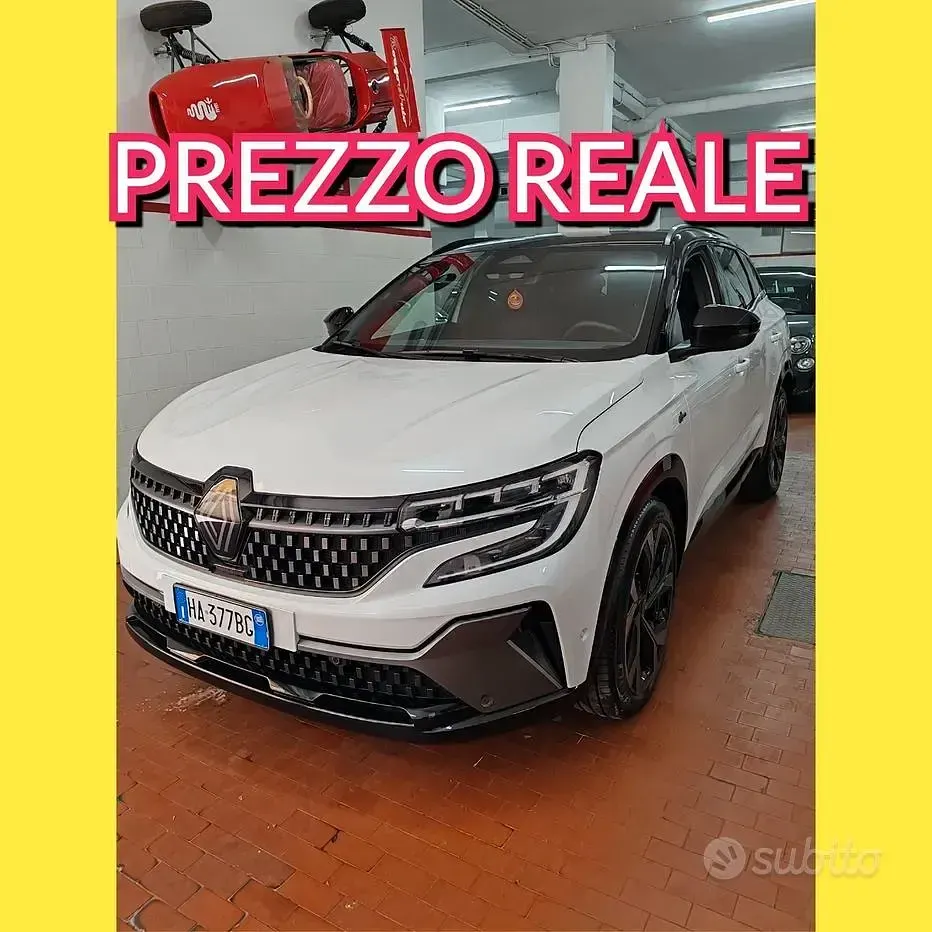 Usata Renault Austral Techno 131 CV (96 kW) 2025 Bianco SUV