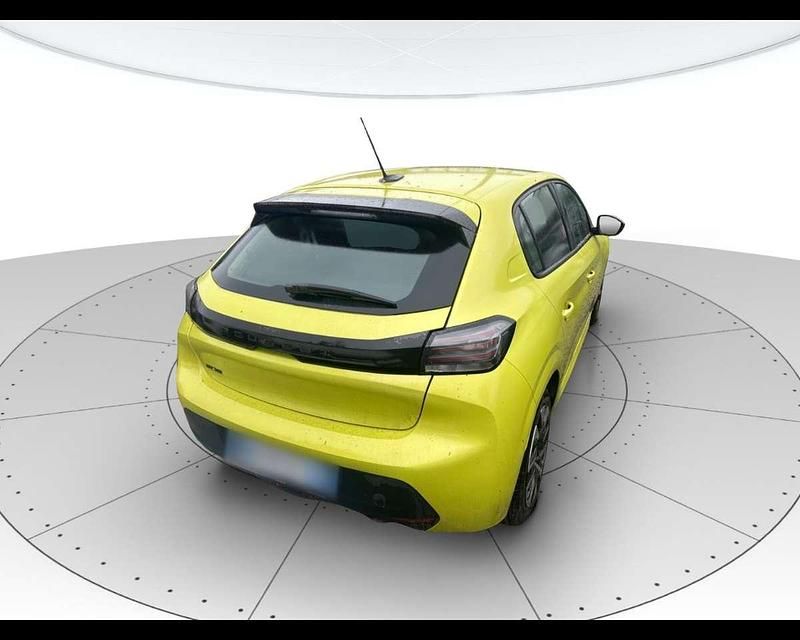 Usata Peugeot 208 Style 101 CV (74 kW) 2024 Giallo aguenda matallizzato Utilitaria