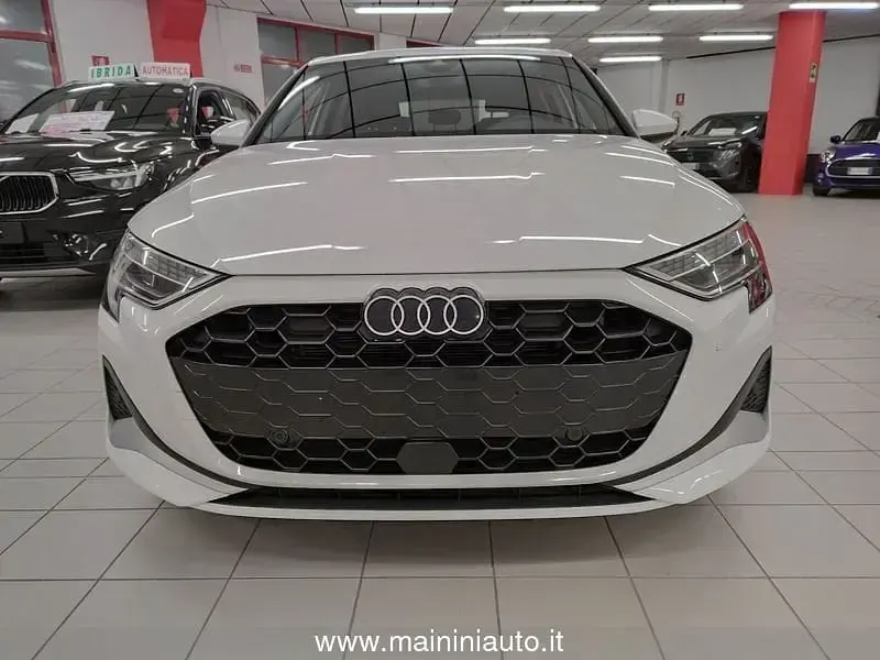 Usata Audi A3 Sportback Advanced Plus 110 CV (80 kW) 2024 Bianco Utilitaria