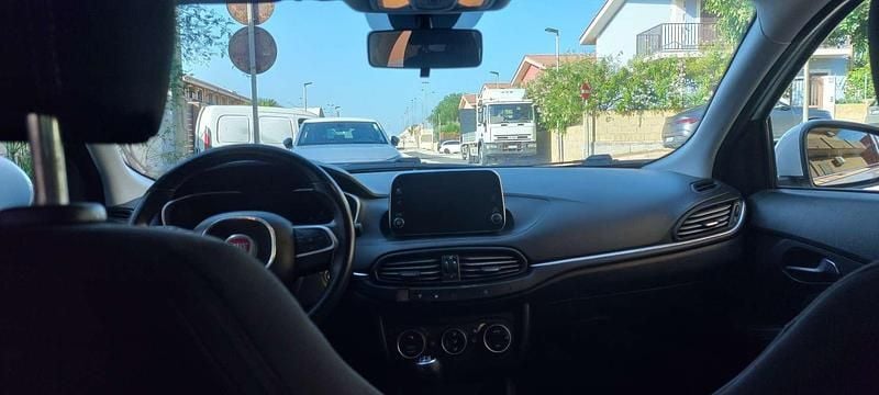 Usata Fiat Tipo Lounge 95 CV (69 kW) 2017 Bianco Station wagon