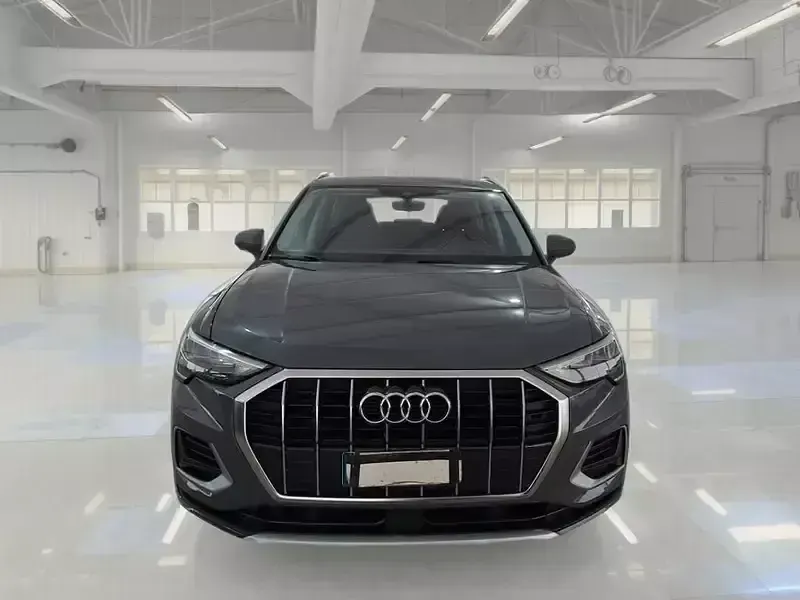 Usata Audi Q3 Advanced 150 CV (110 kW) 2020 Grigio SUV