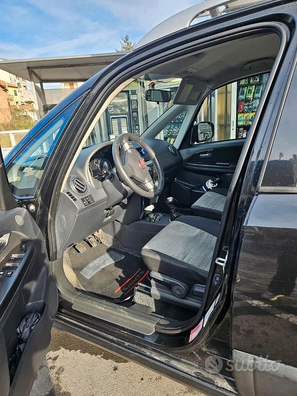 Usata Fiat Sedici 135 CV (99 kW) 2013 SUV