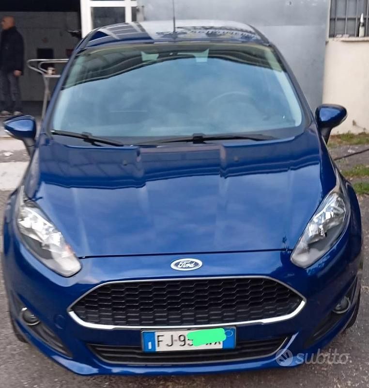 Usata Ford Fiesta 2017 Blu Berlina