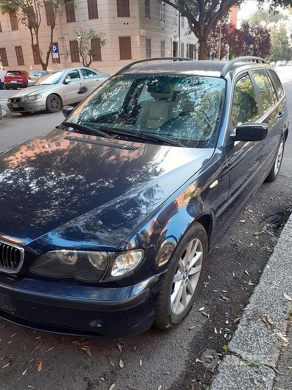 Usata BMW 320 150 CV (110 kW) 2004 Blu Station wagon