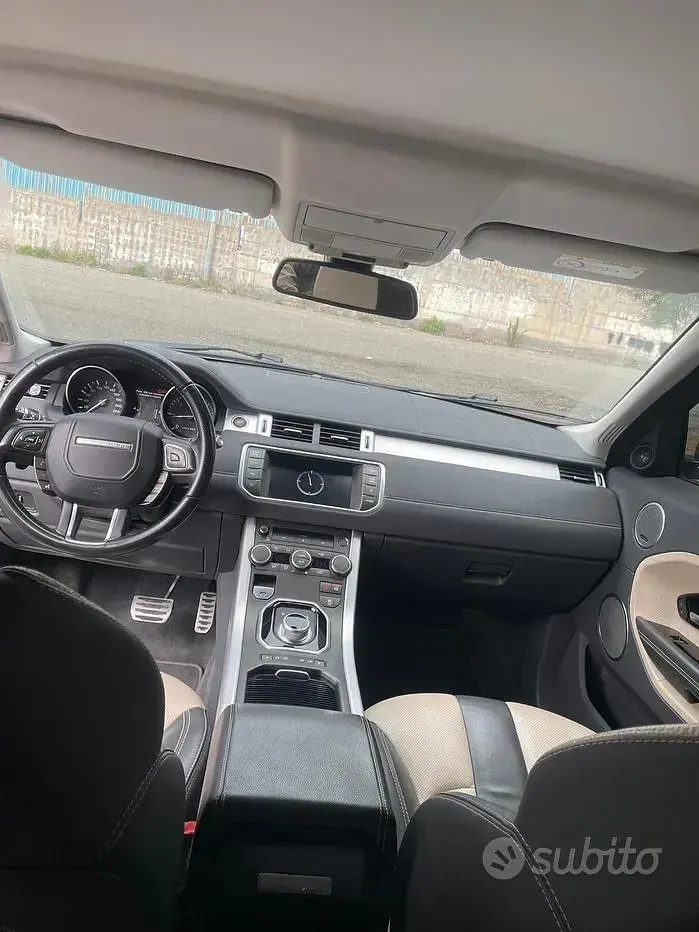 Usata Land Rover Range Rover evoque Dynamic 150 CV (110 kW) 2014 Grigio SUV