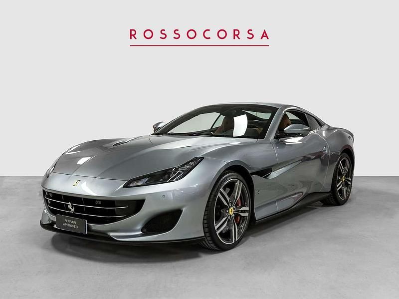 Usata Ferrari Portofino 600 CV (441 kW) 2019 Grigio titanio metallizzato Cabrio