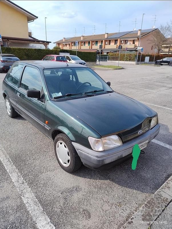 Usata Ford Fiesta 1992 Verde Utilitaria