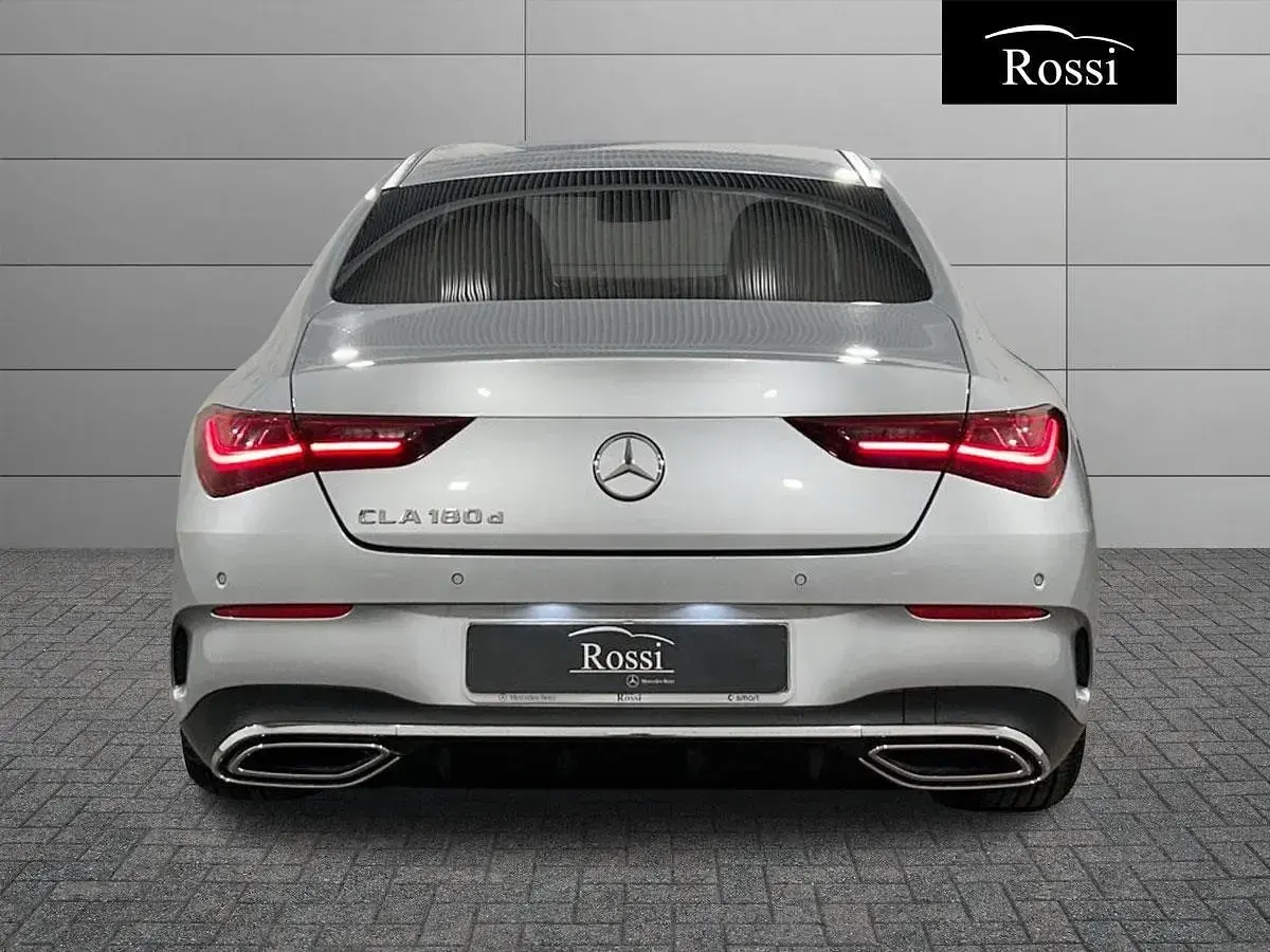 Usata Mercedes CLA180 Advanced Plus 116 CV (85 kW) 2024 Argento metallizzato Coupé