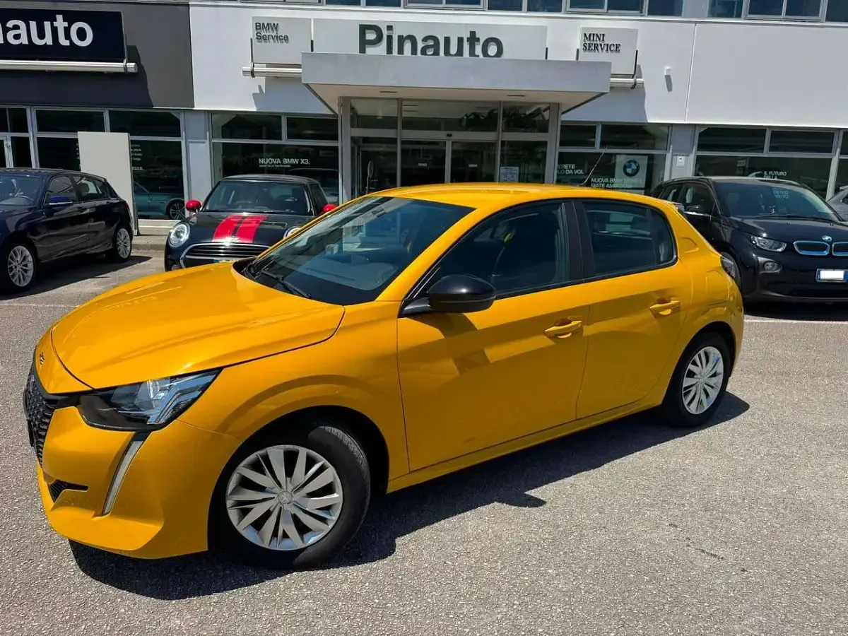 Usata Peugeot 208 Active 75 CV (55 kW) 2023 Giallo Utilitaria