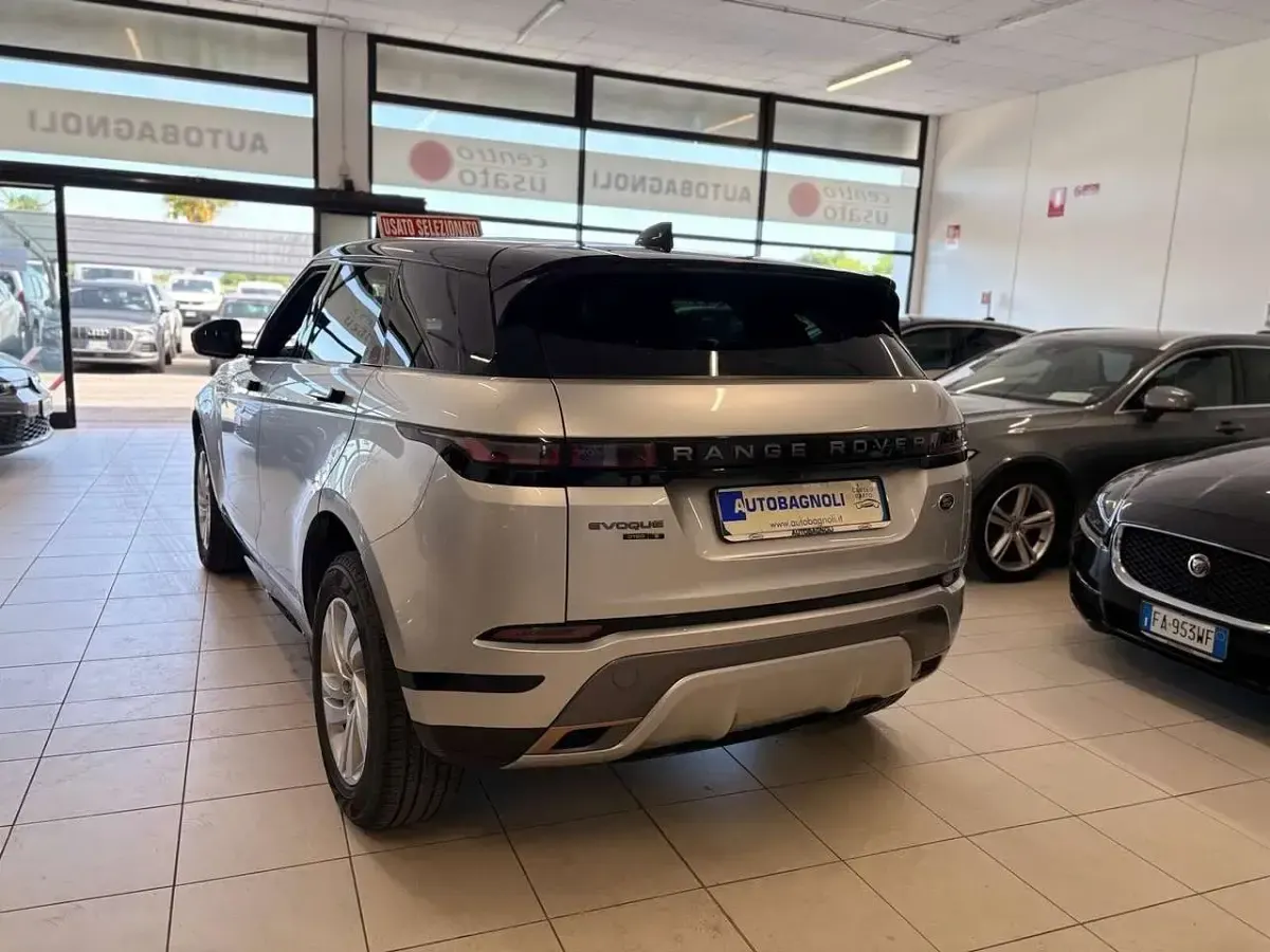 Usata Land Rover Range Rover evoque R-Dynamic 150 CV (110 kW) 2021 Argento SUV