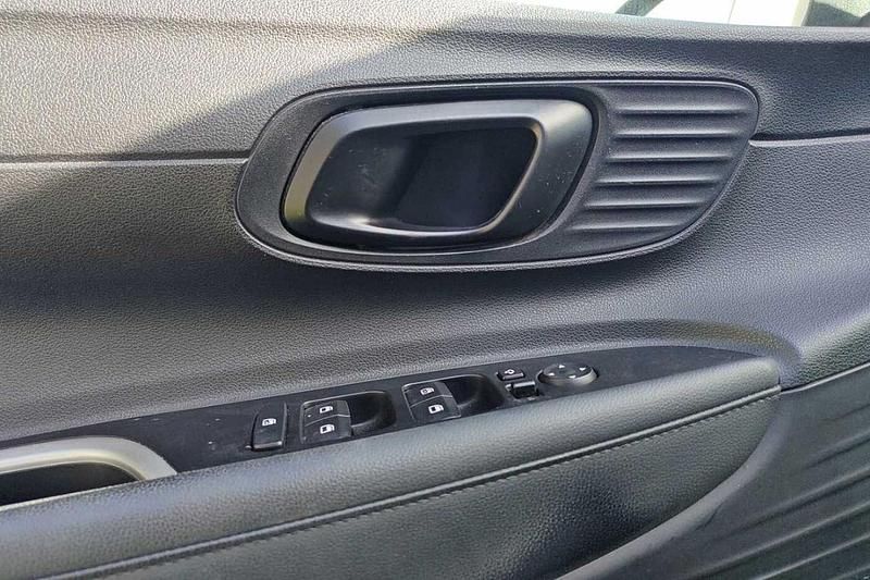 Occasion Hyundai Bayon 99 PK (72 kW) 2022 Grijs SUV