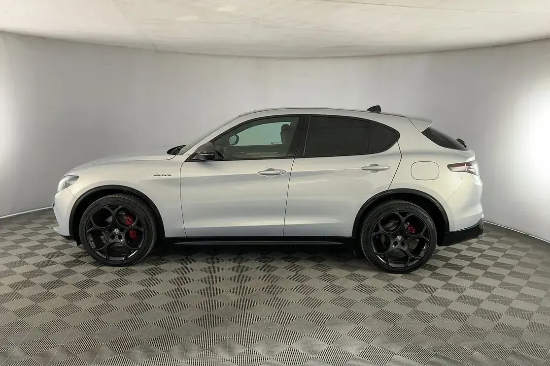 Usata Alfa Romeo Stelvio Veloce 280 CV (205 kW) 2025 Argento SUV