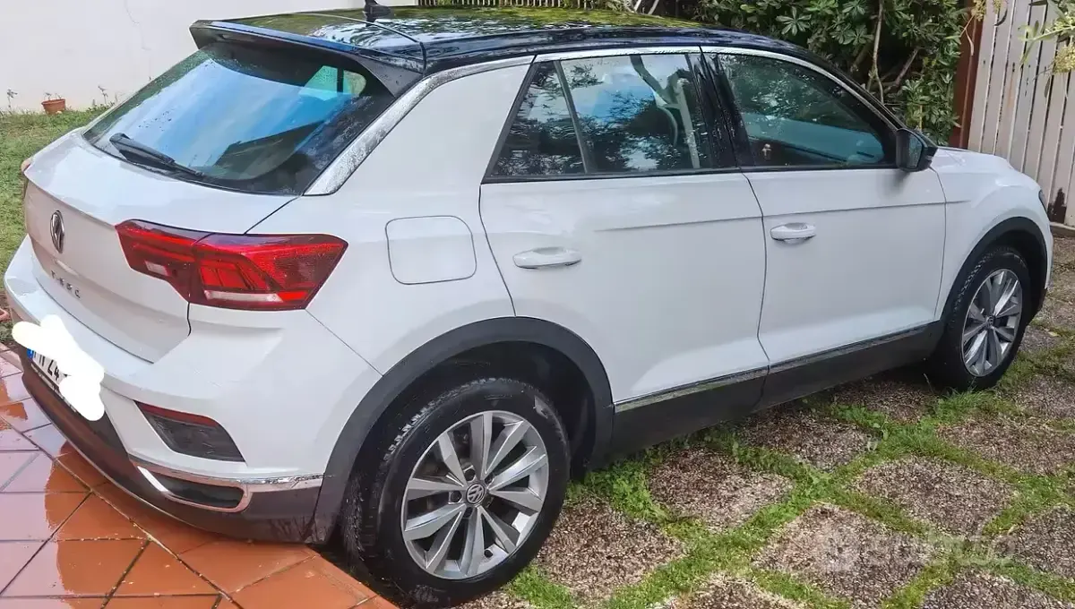 Usata VW T-Roc 116 CV (85 kW) 2018 Bianco SUV