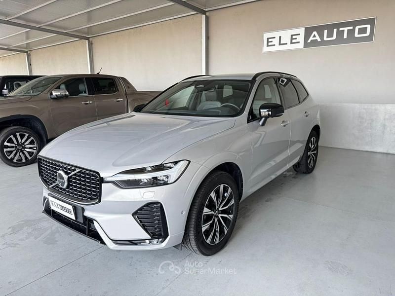 Usata Volvo XC60 Plus 250 CV (183 kW) 2025 Grigio SUV