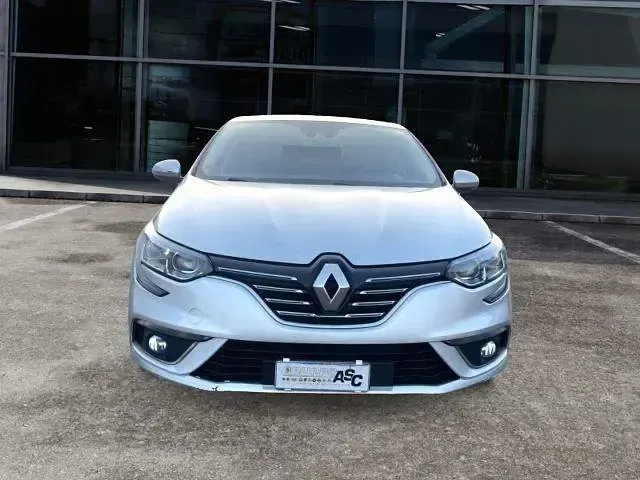 Usata Renault Mégane IV 110 CV (80 kW) 2016 Giallo Berlina