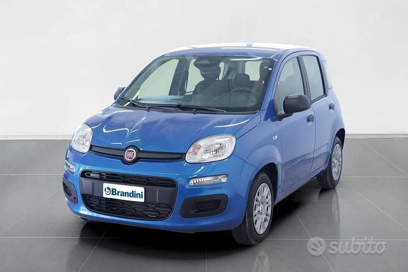 Blu Nuova 2025 Fiat Panda Tre volumi | 13.985 € - Immagine 1/4