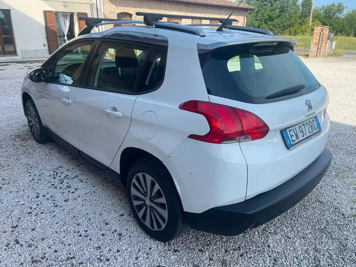 Usata Peugeot 2008 Allure 92 CV (67 kW) 2014 Bianco SUV