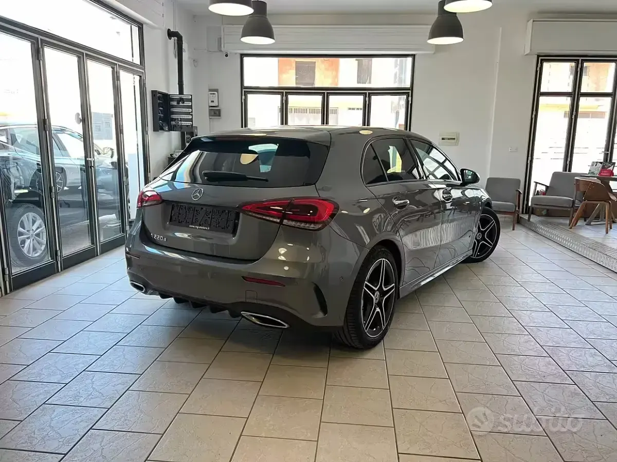 Usata Mercedes A220 Premium 190 CV (139 kW) 2022 Grigio Berlina