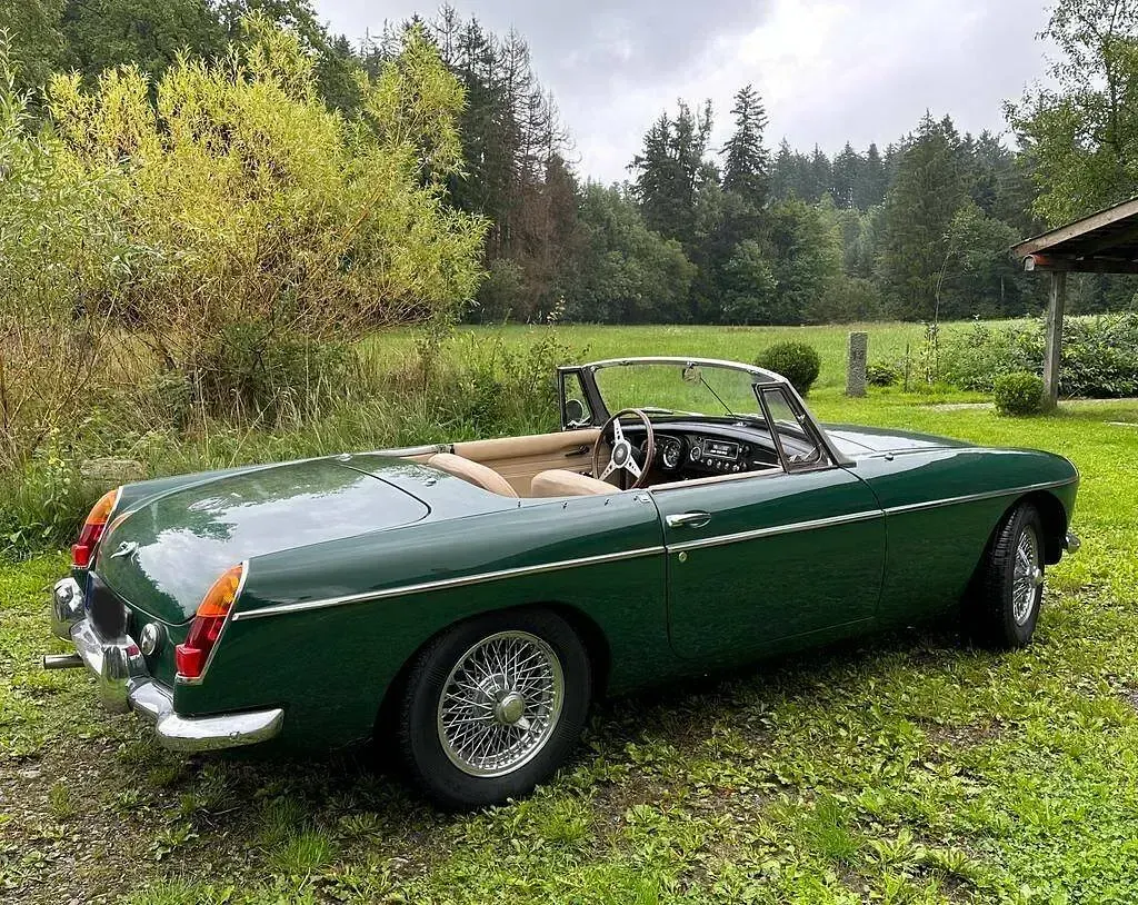 Usata MG B 96 CV (70 kW) 1965 Verde Cabrio